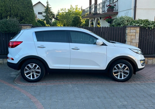 Kia Sportage cena 51900 przebieg: 145789, rok produkcji 2014 z Płoty małe 211